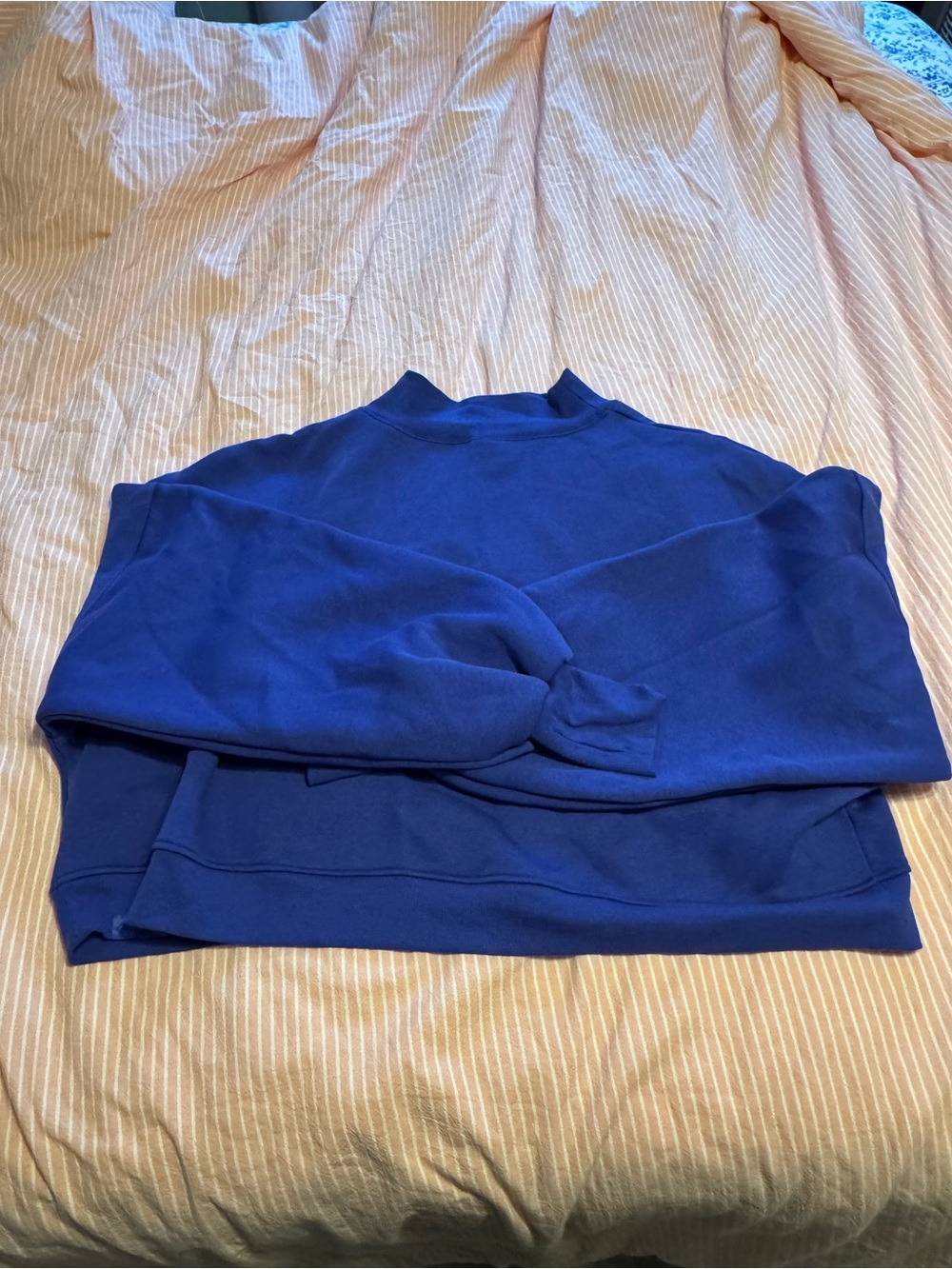 Women's Mock Neck Crop Sweatshirt in Royal Blue